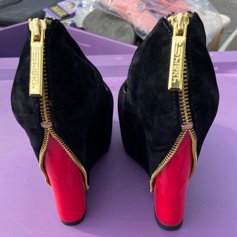 Shiekh zippered wedge heels size 8.5
